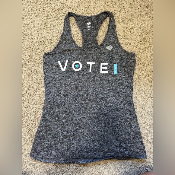 Rabbit Running Tank - Picture 1 of 4